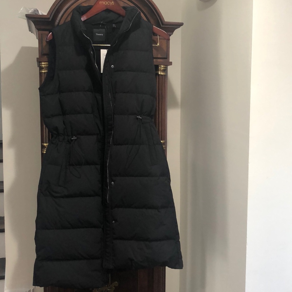 Theory sleeveless puffy jacket